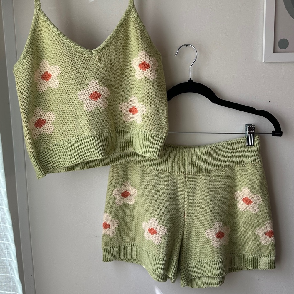 Retro Floral Knit Lounge Set - Sage Green Cropped Tank & Shorts